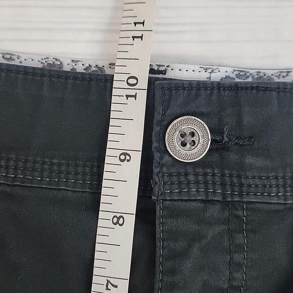 Lee black cargo shorts sinfully soft Women's Size 10 - Picture 10 of 11
